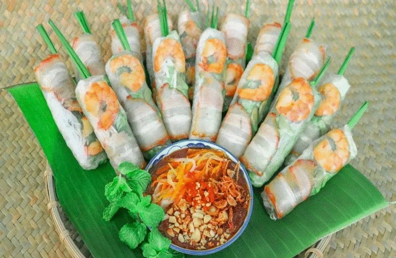 Bí quyết thưởng thức món ăn truyền thống Việt Nam như một người bản xứ