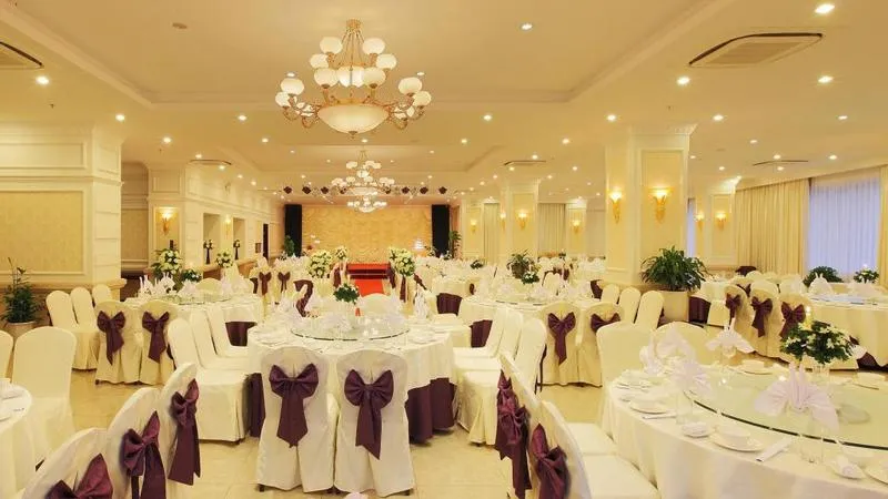 Các loại hình nhà hàng tổ chức tiệc cưới phổ biến và phong cách đặc trưng