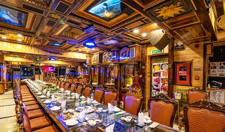 Top nhà hàng ngon Quận 1 đáng thử và trải nghiệm ẩm thực độc đáo