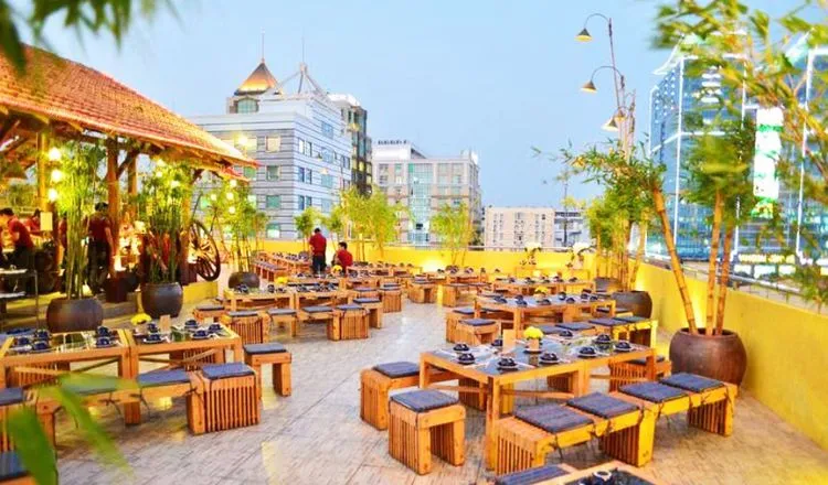 Quận 1 – Nơi hội tụ tinh hoa ẩm thực Sài Gòn