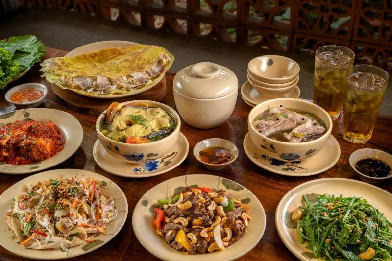 Tại sao tìm kiếm "nhà hàng ngon giá rẻ" luôn là ưu tiên hàng đầu của nhiều người?