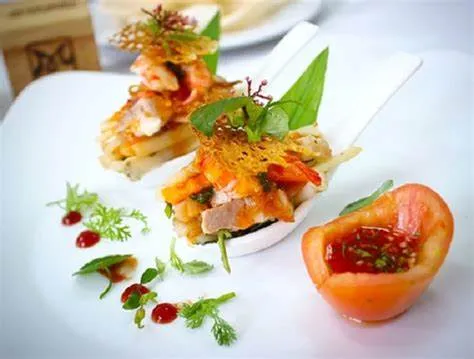 Món ăn Á - Âu kết hợp